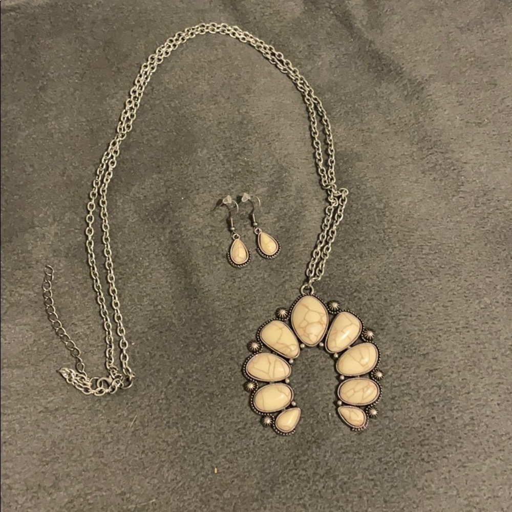 long necklace